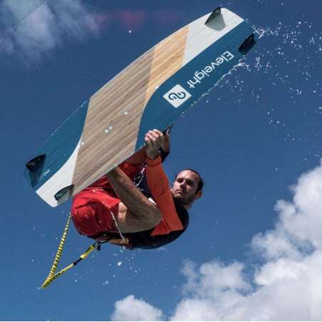 Promo twintip Planche de kitesurf Process v5 Eleveight 2021 / 2022 complète 