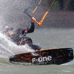 F-ONE TRAX HRD CARBON 2024