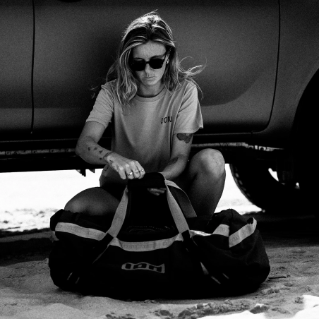 ION SESSION DUFFEL BAG