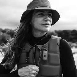 MANERA Vagabond Impact Vest