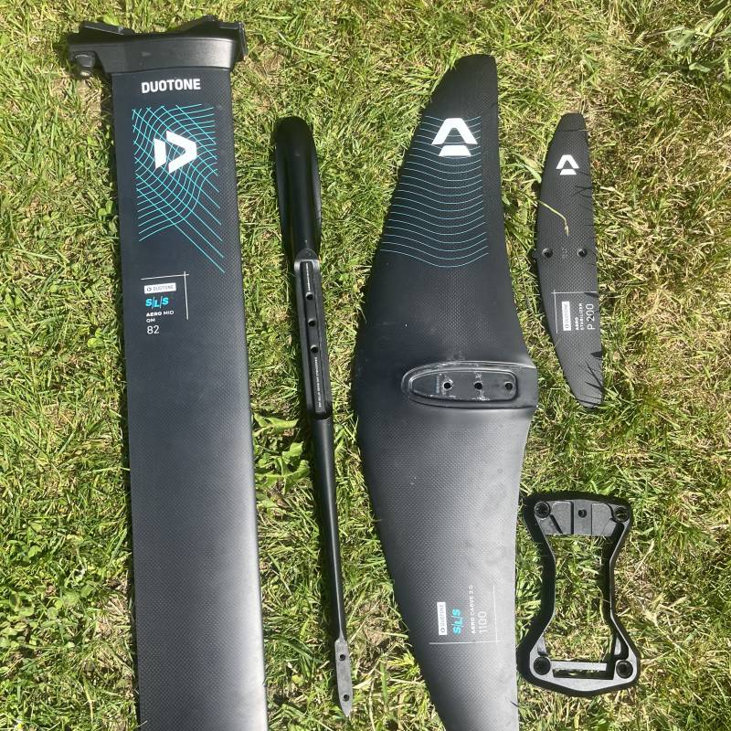 DUOTONE PACK FOIL AERO CARVE 2.0 SLS 1100, MAT AERO MID SLS 82, FUSELAGE 74 Ocassion