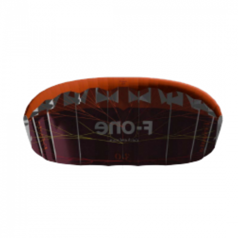Rider utilisant la F-ONE FRIGATE 2025 en downwind