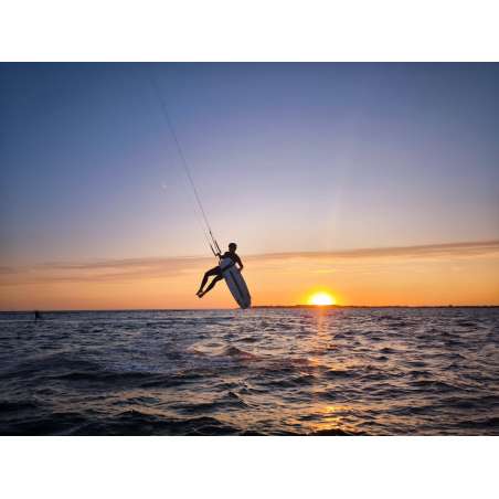 CORE BADGER SURFKITE