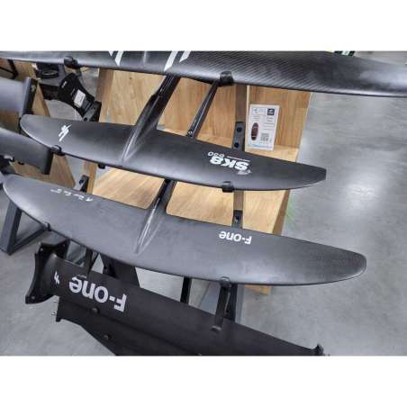 OCCASION F-ONE SK8 V2 950+ MONOBLOC CARVING W 161 - vue détaillée