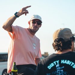 Dirty Habits Jaws Oversize Tee - T-Shirt Surf Abricot