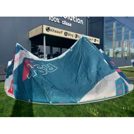 Occasion Eleveight RS+ V1 12m - devant magasin