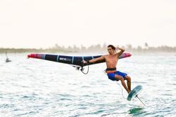 Eleveight WFS V7 2026 - session wingfoil action