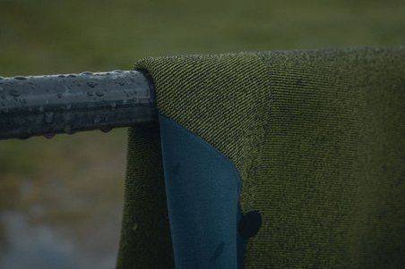 ion_water_seek-core-43-front-zip-men_action-shots_