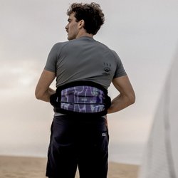 ion_water_riot-curv_model-pictures_4