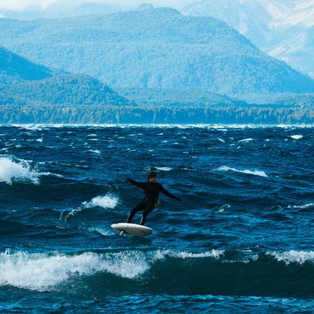 f-one-rocket-free-surf-2026-action-surf-foil