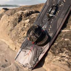 Reedin SpaceAgency 2026 - Planche Kitesurf Carbon Performance