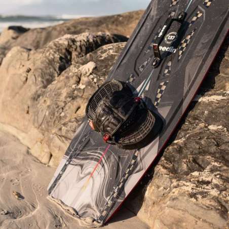 Reedin SpaceAgency 2026 - Planche Kitesurf Carbon Performance