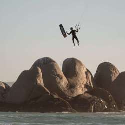 Reedin SpaceAgency 2026 - Planche Kitesurf Carbon Performance