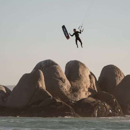 Reedin SpaceAgency 2026 - Planche Kitesurf Carbon Performance