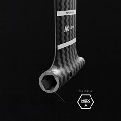 carbon-mast-mkii-feature-06_1080x1080_crop_center