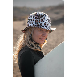 BANGPROOF BUCKET V2 — Leopard porté