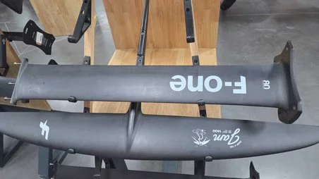 Mât F-ONE Carbone 16 80 cm gros plan