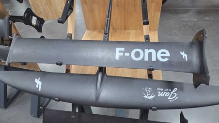 Mât F-ONE Carbone 16 80 cm vue latérale