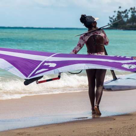 Reedin Wing Pack 2026 en action