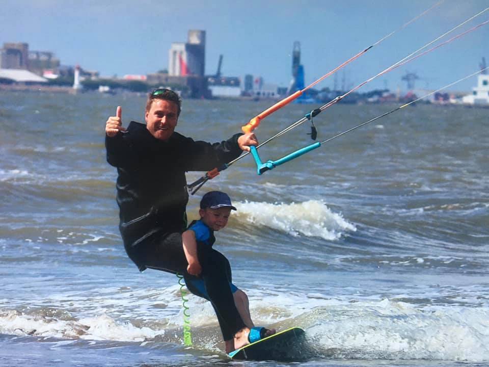 10 fausses idées sur le kitesurf qui vous servent d’excuses pour ne pas vous y mettre