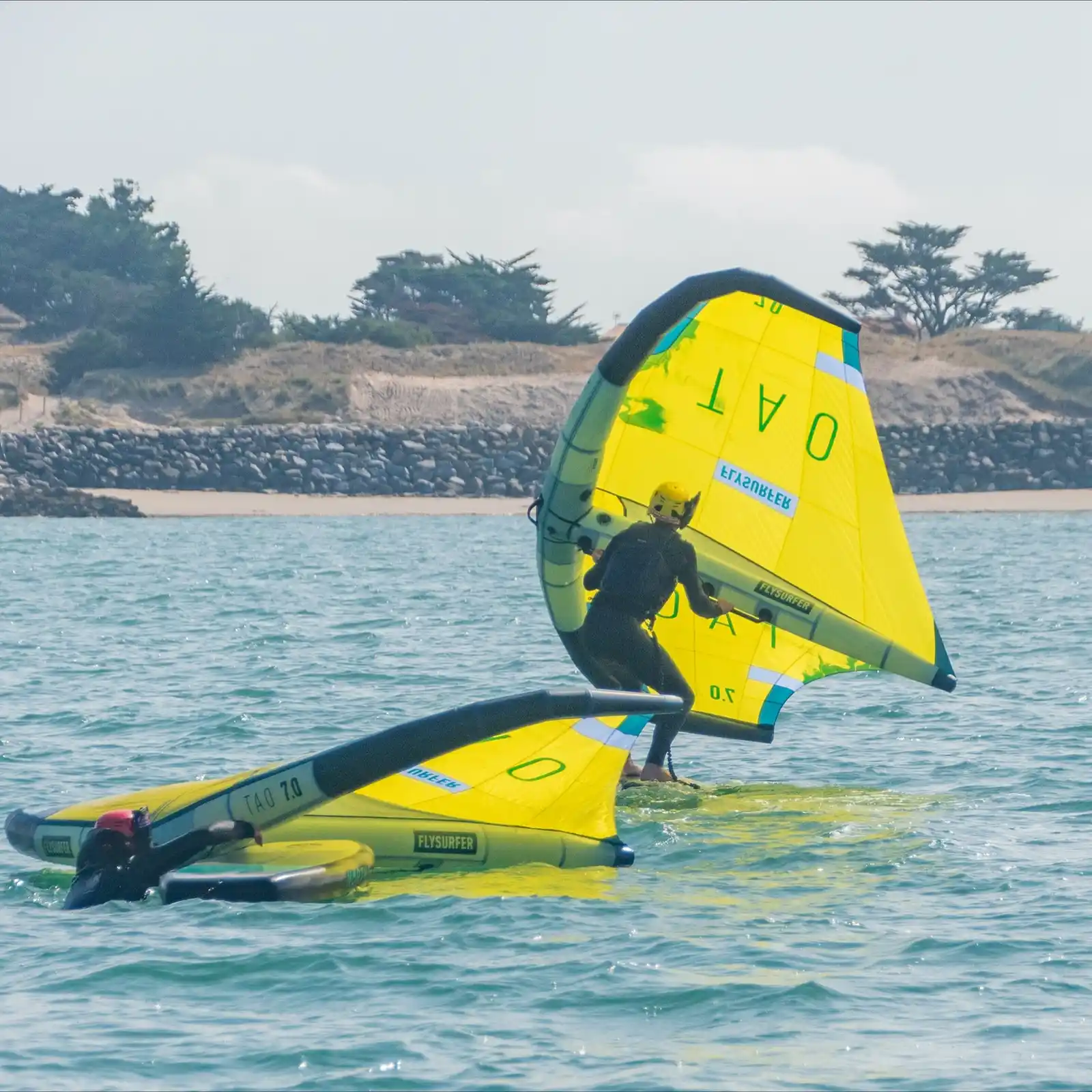 Apprentissage du wingfoil avec aile Flysurfer