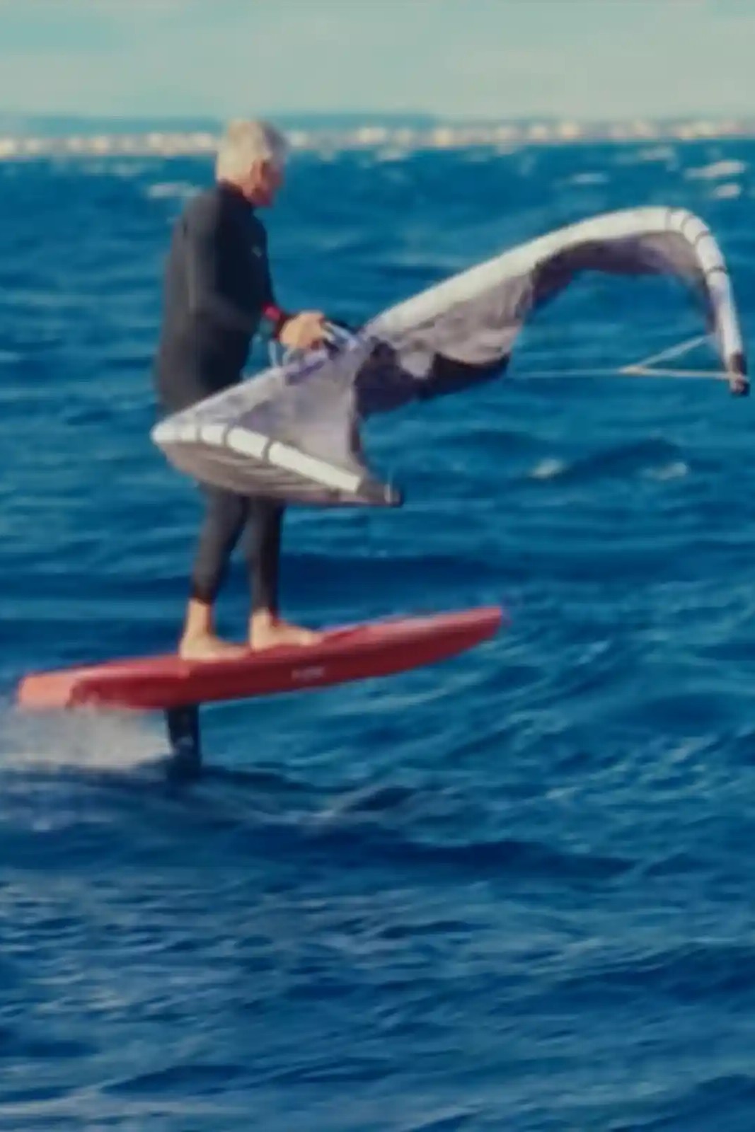 Rider en freefly avec la F-One PLUME 5m² sur foil — test par Damien