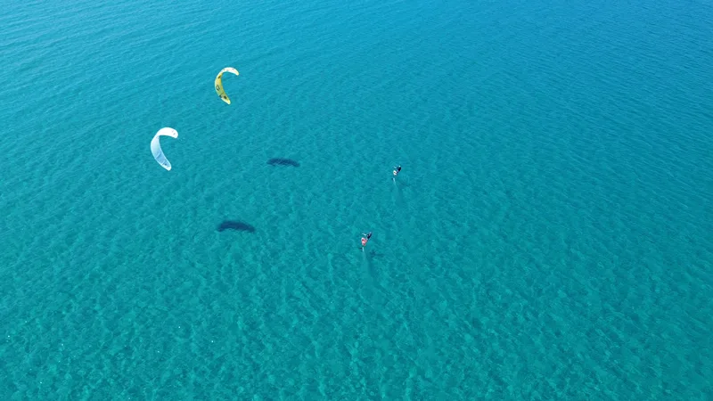 Seb Bivaud kitefoil drone vue aerienne Duotone