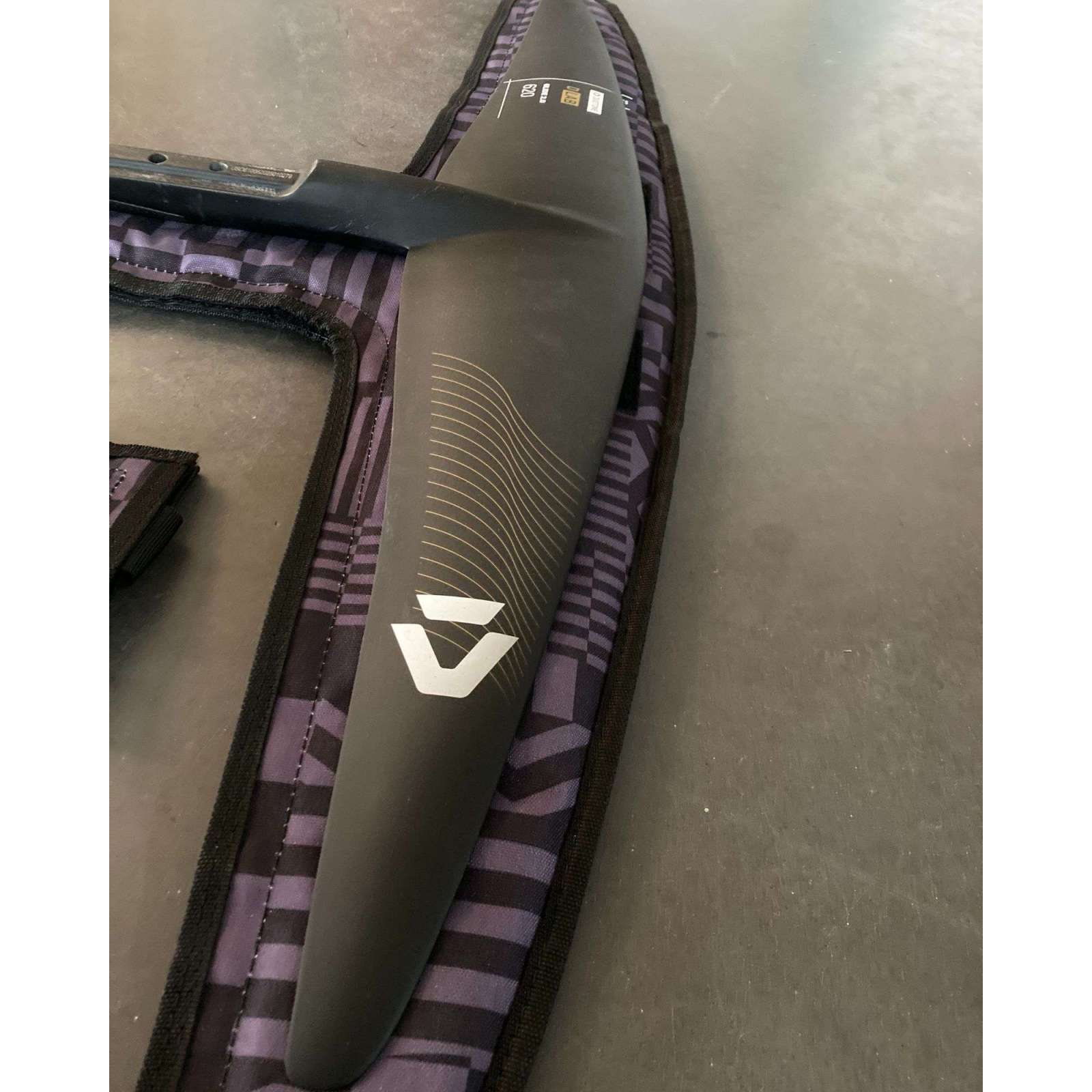 OCCASION DUOTONE WING SET GLIDE 2.0 D/LAB  620/H145 + AERO TAIL D/LAB 37 - vue arrière