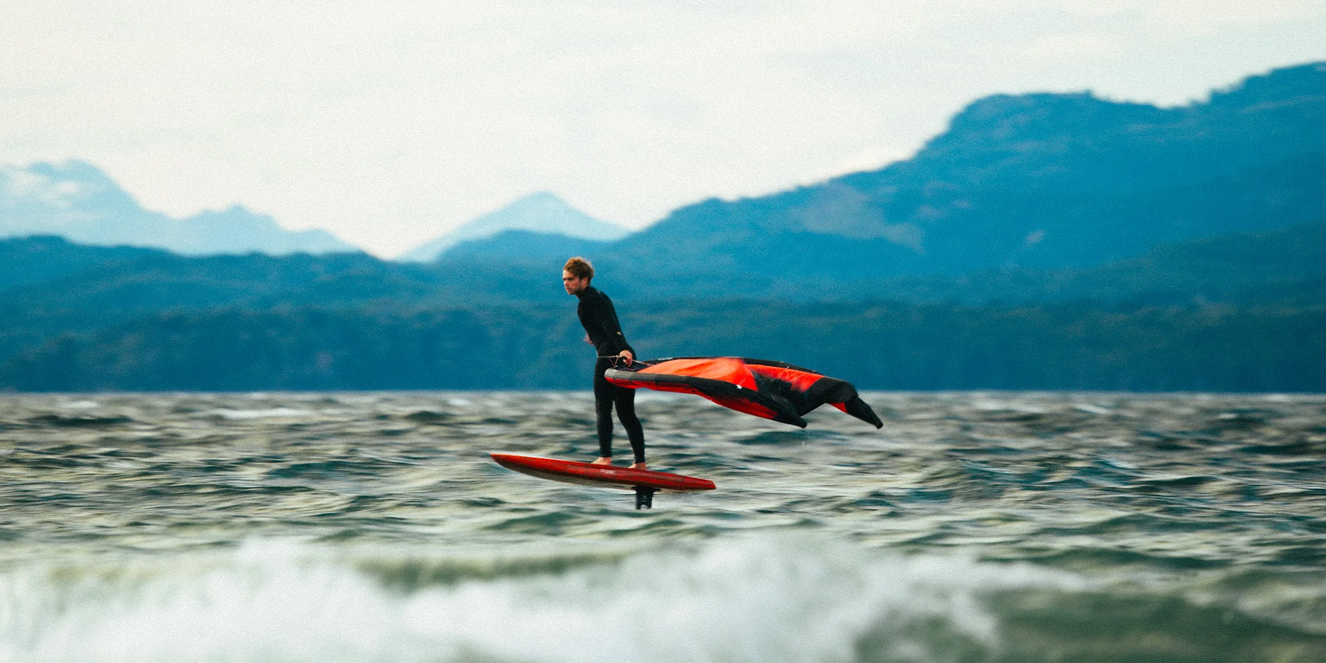 F-ONE Rocket Wing Midlength Carbon 2026 - vue lifestyle 2