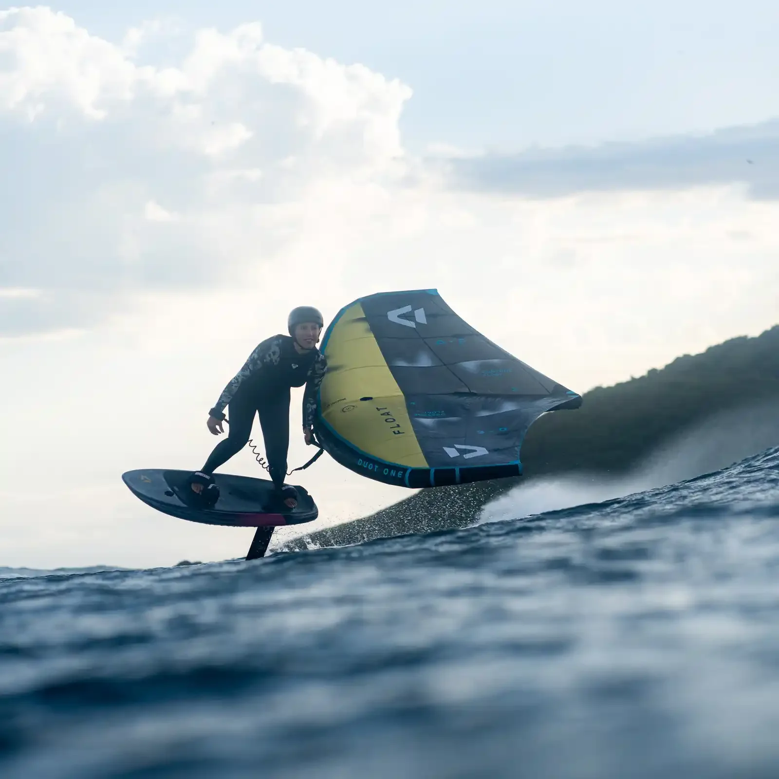 Duotone Float 2025 session wingfoil