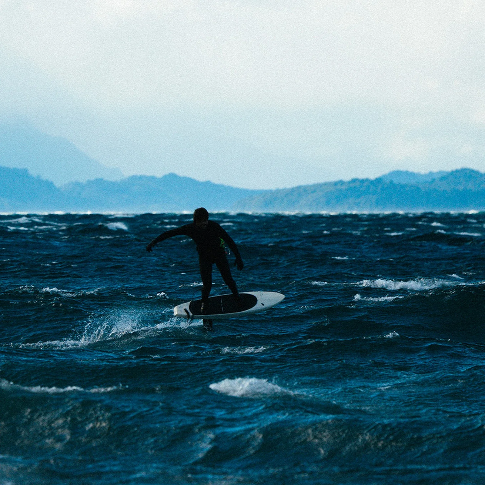 F-ONE ROCKET FREE SURF CARBON 2026