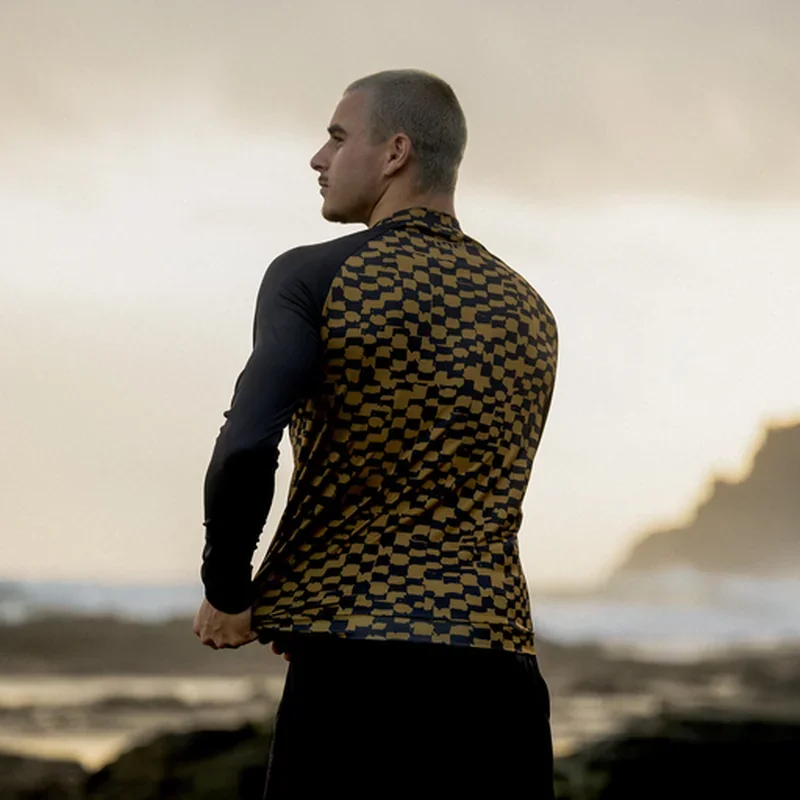 ION RASHGUARD MAZE LS MEN 2026