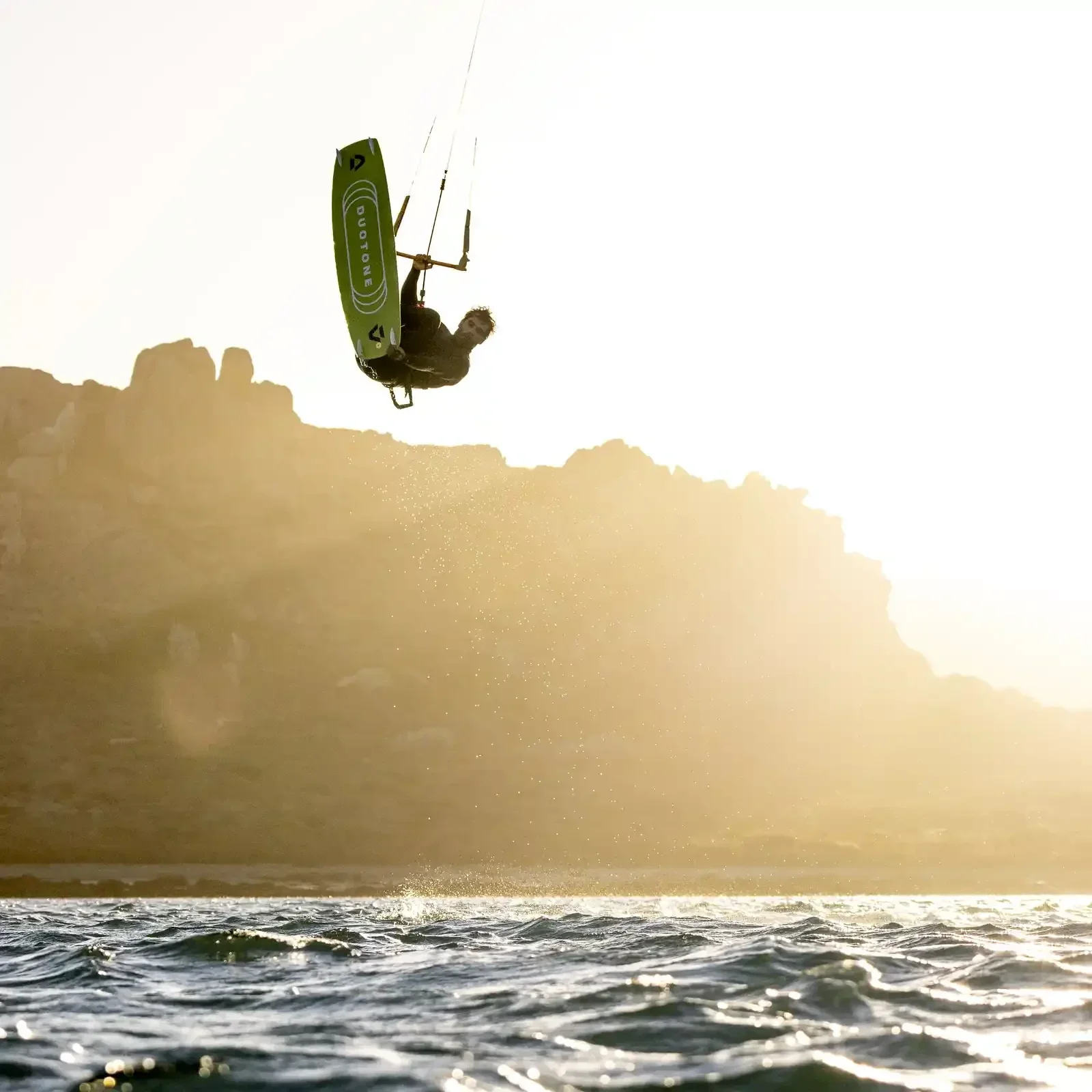 PACK KITESURF DUOTONE EVO 2026 + TRUST BAR 2026 + GONZALES 2026