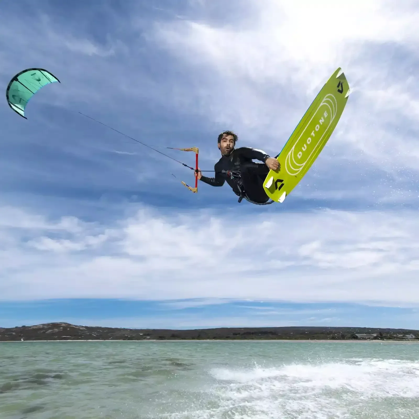 PACK KITESURF DUOTONE EVO 2026 + TRUST BAR 2026 + GONZALES 2026