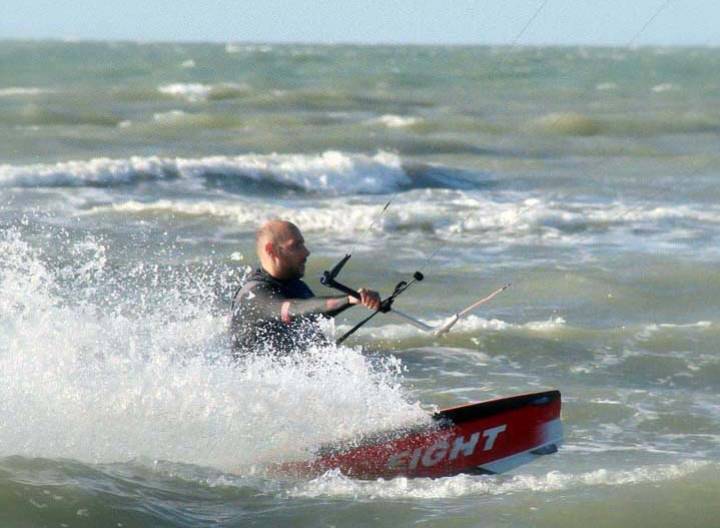 Test Eleveight Stellar V1 2024 - Twin-tip Big Air kitesurf GlissEvolution