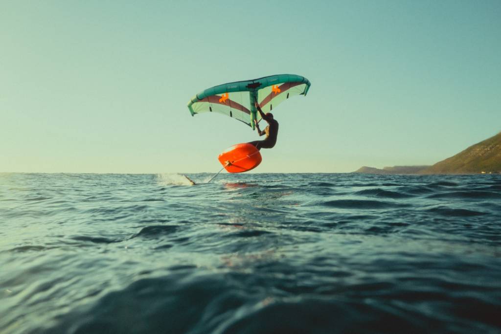 Test et avis F-One Strike V4 2024 - aile de wingfoil polyvalente