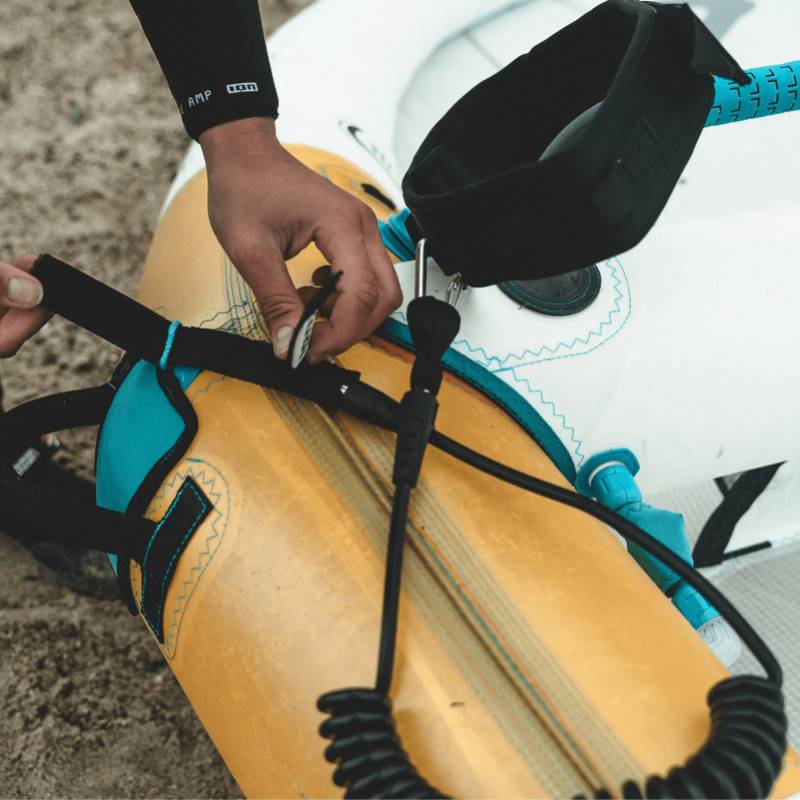 Guide leash wingfoil 2026 - Comment bien choisir son leash de planche et d'aile