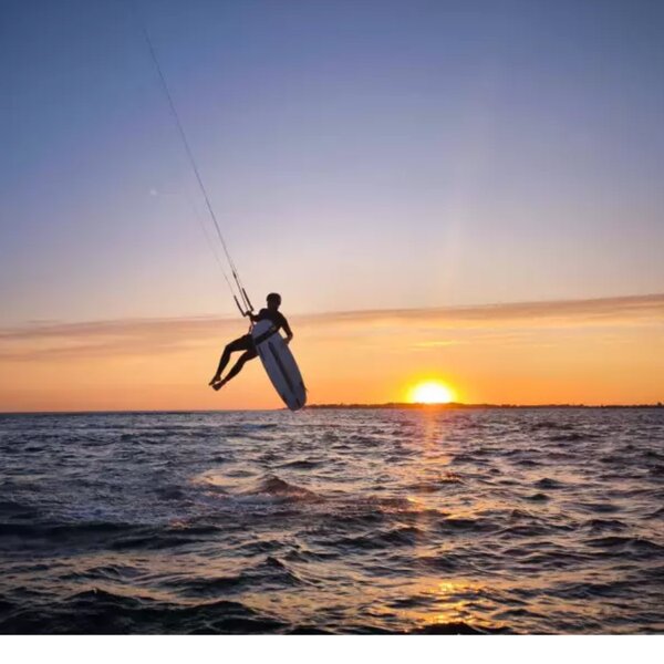 Wave surfkite - rider une vague 2